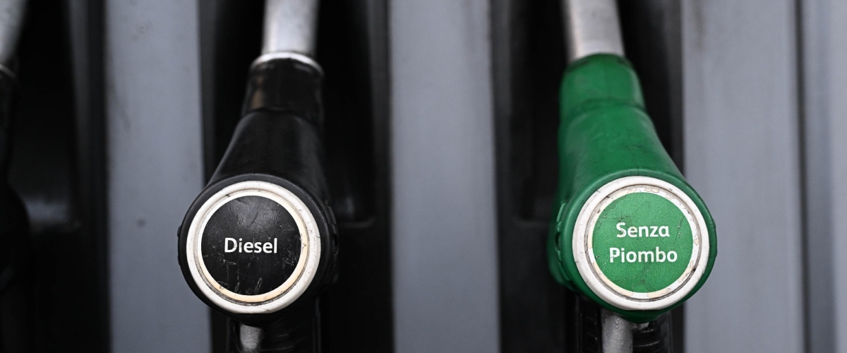 prezzi medi dei carburanti in calo fdi il richiamo di meloni alle compagnie sta dando i suoi frutti da Secoloditalia.it prezzi medi dei carburanti in calo fdi il richiamo di meloni alle compagnie sta dando i suoi frutti