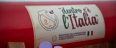 La premier brinda al successo del Made in Italy: “Nonostante i dazi, il settore del vino cresce” (video)