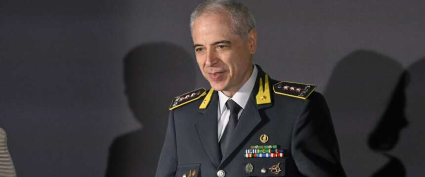 Forte Prenestino, l’elogio del generale della GdF diventa un caso. FdI: “Non legittimare l’illegalità”