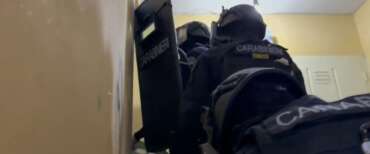 Catturato il boss Mazzarella, plaude anche l’opposizione: segnale chiaro contro le mafie