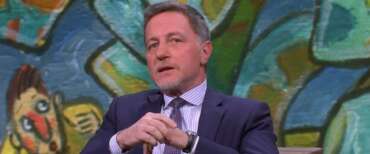 Giannini il bullo, sa solo insultare: “Meloni cheerleader di Trump”. Il delirio a “diMartedì” (video)