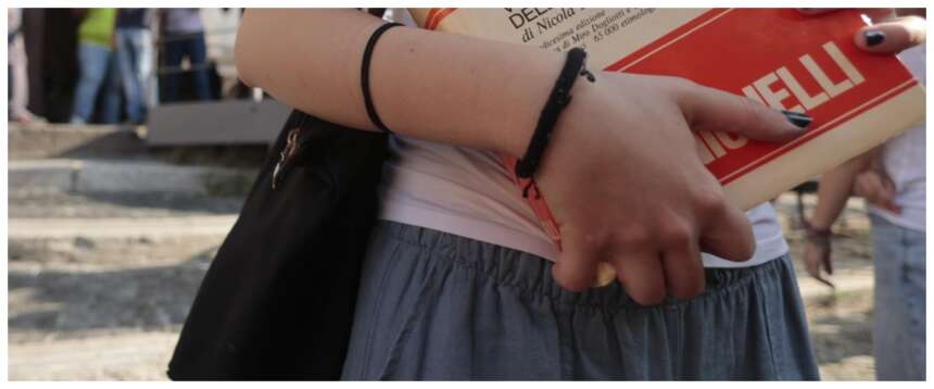 Lista stupri, ne spunta una anche al liceo Farnesina di Roma. FdI: “Degrado allarmante”