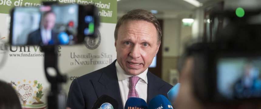 Dall’Ue 760 milioni per il settore della pesca. Lollobrigida: «Un risultato raggiunto grazie all’Italia»