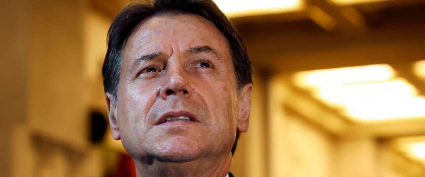 Covid, due imprenditori denunciano un inquietante sistema di affari sulle mascherine. FdI: “Conte riferisca”