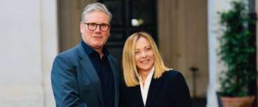 Meloni sente Starmer: coordinamento costante per la de-escalation e la pace in Medio Oriente