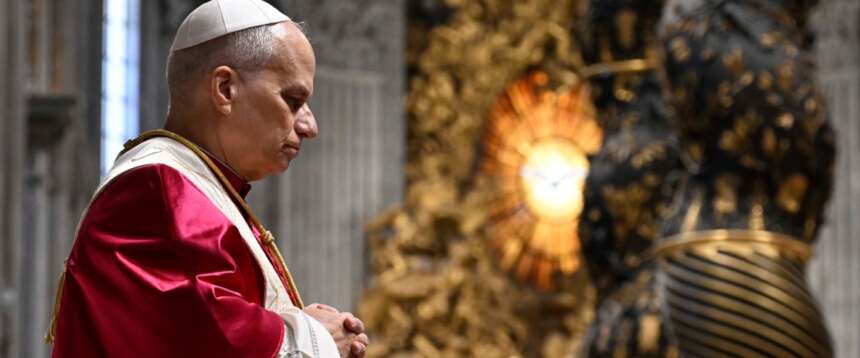 Papa Leone alla veglia per la pace: “Chi prega non uccide, basta morte nel nome di Dio”. E ai potenti: “Fermatevi”