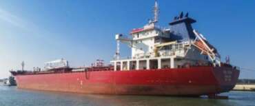 Usa-Iran, una petroliera cinese sfida il blocco dello Stretto di Hormuz. Pressing sugli Usa per la revoca