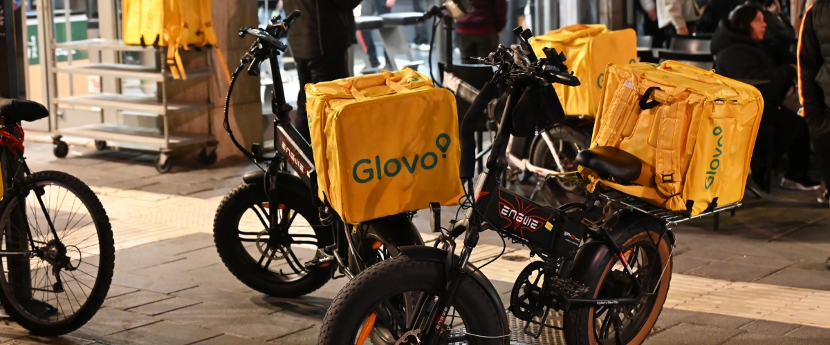 milano una rissa tra due rider in pieno centro finisce a coltellate pakistano irregolare arrestato per tentato omicidio da Secoloditalia.it milano una rissa tra due rider in pieno centro finisce a coltellate pakistano irregolare arrestato per tentato omicidio