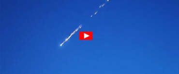 Una scia luminosa solca il cielo della Puglia: allarme e segnalazioni. Meteorite, razzo o “spazzatura spaziale”? (video)