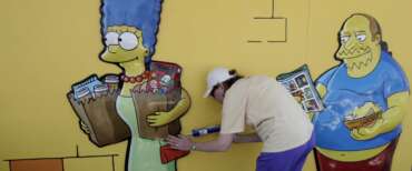 I Simpson compiono gli anni, ma non invecchiano: così da quasi 40 anni anticipano la realtà