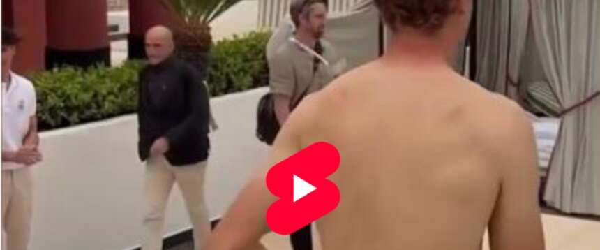 Sinner festeggia con un tuffo in piscina, canta “Fratelli d’Italia” e urla: “Fiero di essere italiano” (video)