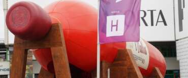 Il Vinitaly 2026 apre i battenti. Lollobrigida: “Italia dice no alle etichette sul vino”