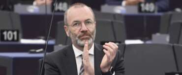 Weber sta con Meloni: “Ha ragione a difendere il Papa. Europa amica degli Usa ma sovrana”