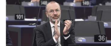 Weber sta con Meloni: “Ha ragione a difendere il Papa. Europa amica degli Usa ma sovrana”