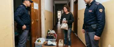 Case occupate, sfatti immediati: le nuove disposizioni del governo approvate anche da Confedilizia. Foto generata da IA