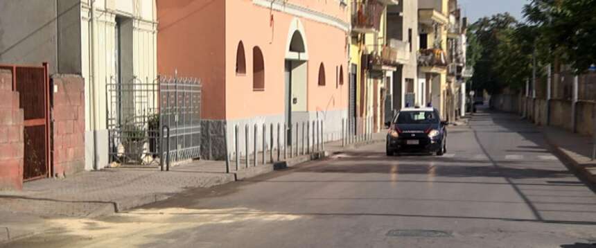 Choc ad Angri, 35enne evira il marito nel sonno: arrestata. La vittima grave in ospedale