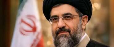 Il giallo continua, sulle condizioni di Khamenei l’Iran sostiene: ferito a rotula, schiena, orecchio, continua a lavorare