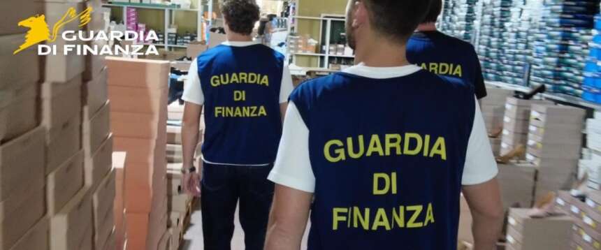 Turni h24 e droga a domicilio: smantellata a Ostia la “multinazionale dello spaccio”