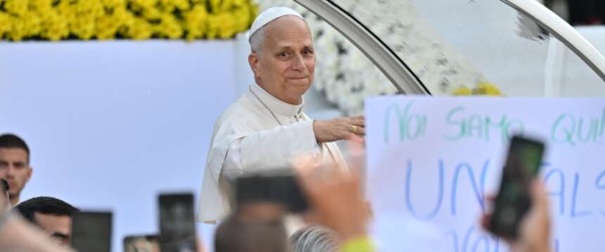 La visita di Leone XIV a La Sapienza, nessun tumulto dopo 17 anni. Fisichella: “Simpatia particolare tra il Papa e i giovani”