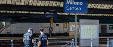 Rissa con omicidio per accoltellamento di un 22enne alla Stazione Milano-Certosa. FdI chiede conto alla sinistra dell’ostruzionismo alle norme del governo sulla violenza tra gang e la lotta alla violenza all’arma bianca