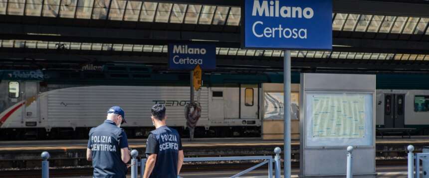 Rissa con omicidio per accoltellamento di un 22enne alla Stazione Milano-Certosa. FdI chiede conto alla sinistra dell’ostruzionismo alle norme del governo sulla violenza tra gang e la lotta alla violenza all’arma bianca