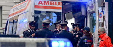 Napoli padre accoltella dodicenne