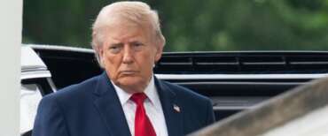 Trump: “Adesso l’Iran vuole un accordo, ma non siamo soddisfatti”. E i Pasdaran spingono per la pace
