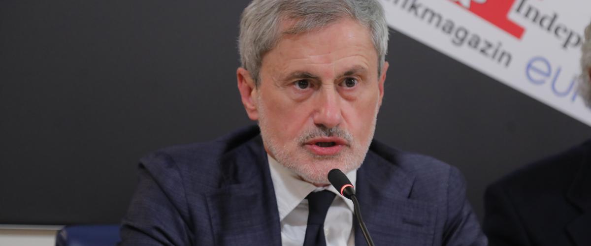 da storace a giachetti un fronte bipartisan contro il no ad alemanno al salone del libro da Secoloditalia.it da storace a giachetti un fronte bipartisan contro il no ad alemanno al salone del libro