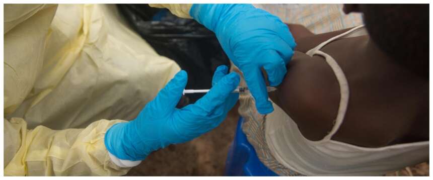 Epidemia di ebola, gli Usa vietano l’ingresso a chi arriva da Congo, Sudan e Uganda. Centinaia i morti
