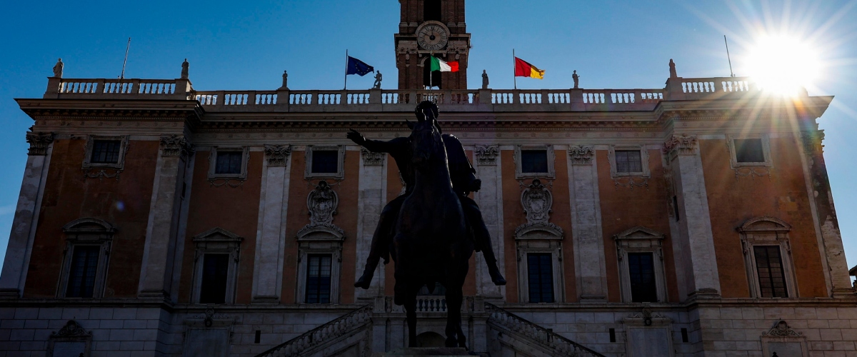 a roma irpef fino a tre volte pi249 alta di milano fdi sfida gualtieri con una delibera popolare da Secoloditalia.it a roma irpef fino a tre volte pi249 alta di milano fdi sfida gualtieri con una delibera popolare