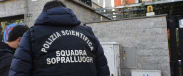 Una foto d’archivio della scientifica: l’unità è al lavoro anche sull’attacco al Piccolo