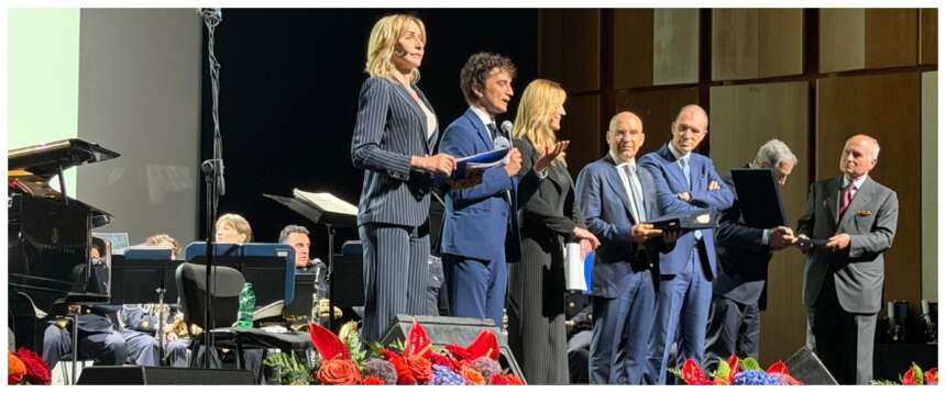 Premio M.Arte, trionfo di idee e libertà: applausi per Tommaso Cerno e omaggio a Pupi Avati (video)