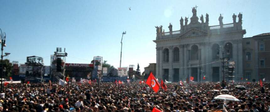Il concertone del Primo maggio lascia il segno: rotte 24 piastre di travertino, fontane spente per un mese nella piazza fresca di restauro