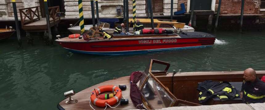 Venezia, tre giovani in acqua all’alba: morto un ventenne a San Polo