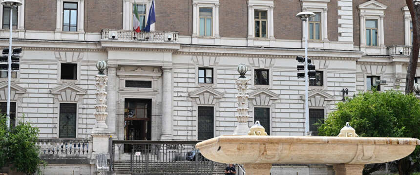 Chi è il funzionario del Viminale morto dopo una caduta dalle scale del ministero