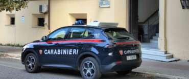 Cagliari, perquisizioni per cinque minorenni: sono accusati di cyberbullismo e vessazioni ad anziani e invalidi