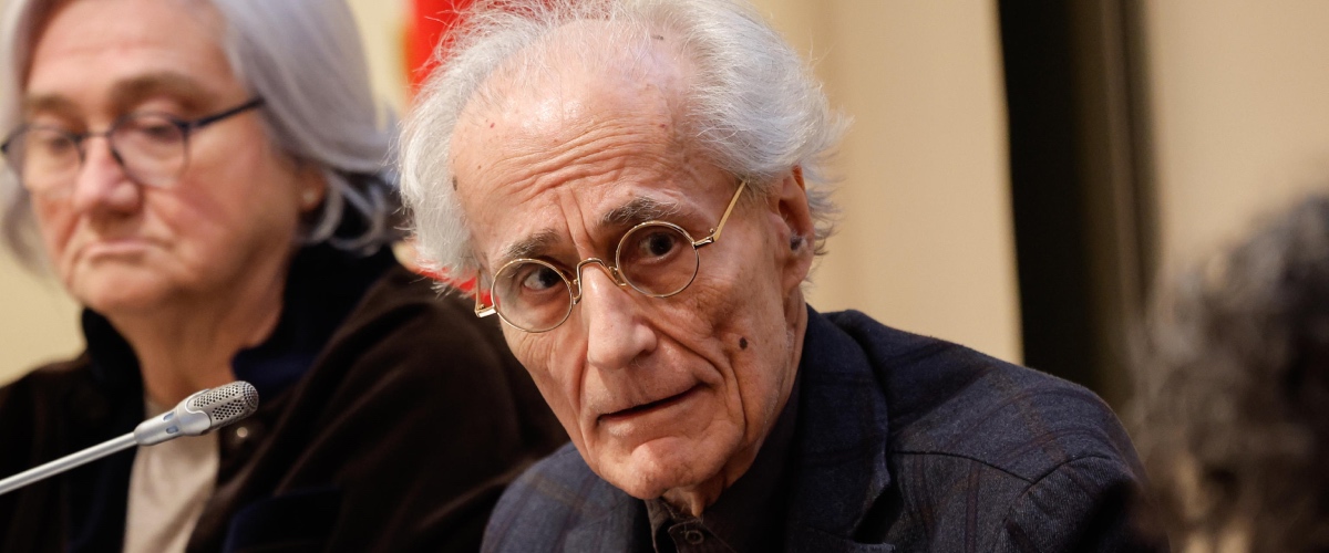 Patentino antifascista per “Più libri, più liberi”, il “compagno” Canfora: «Un regalo a Meloni, il dibattito a sinistra fa pena»