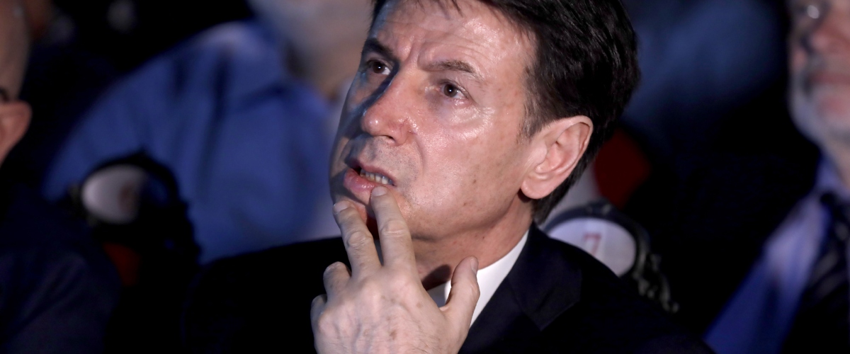 Covid, Conte sulla graticola si trincera nel silenzio. Bignami e Malan lo stendono: anziché minacciare giornali e intralciare i lavori chiarisca