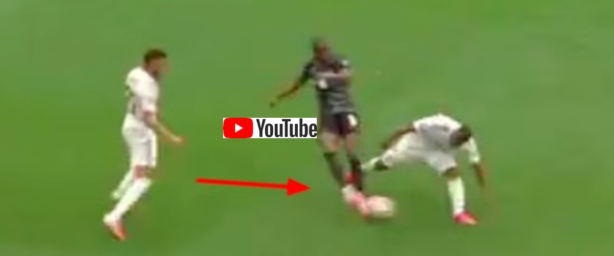 intervento killer gamba spaccata a kon233 video il calciatore del sassuolo esce in lacrime da Secoloditalia.it intervento killer gamba spaccata a kon233 video il calciatore del sassuolo esce in lacrime