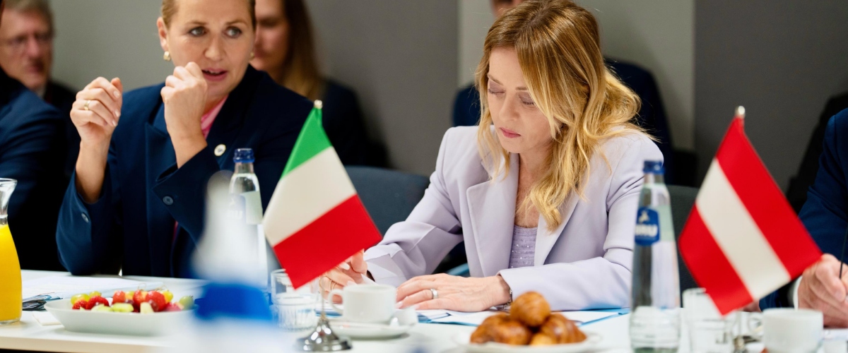 caso trump l8217europa fa scudo intorno alla meloni sostegno bipartisan da macron a sanchez e scatta anche il selfie di solidariet224 da Secoloditalia.it caso trump l8217europa fa scudo intorno alla meloni sostegno bipartisan da macron a sanchez e scatta anche il selfie di solidariet224