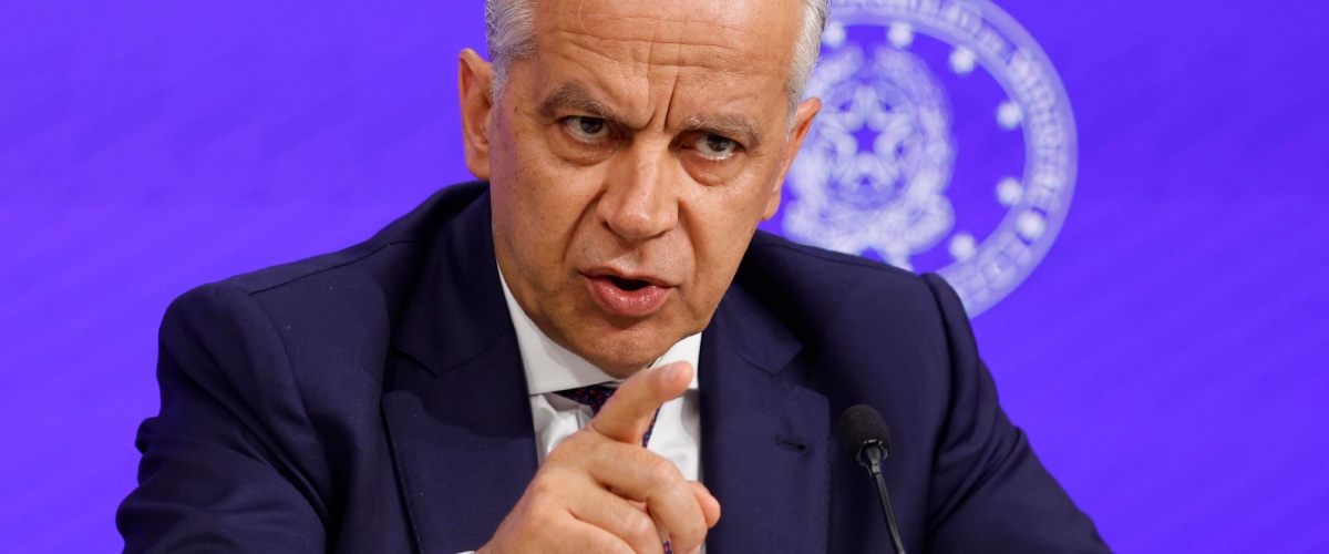 Migranti, Piantedosi: la rotta è tracciata e passa per la svolta del Patto Ue. Vannacci e remigrazione? Solo chiacchiere…