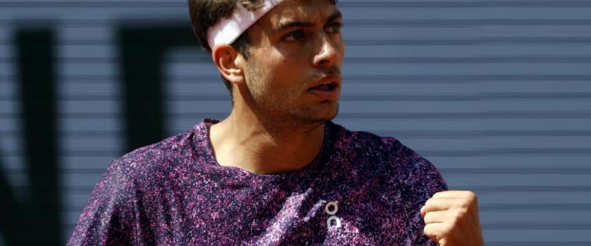 Roland Garros, Cobolli ha la meglio sullo statunitense Svajda e vola ai quarti