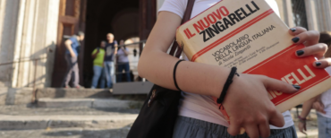 Gli studenti del liceo Visconti di Roma durante la prima prova scritta dell’esame di Maturità, 18 giugno 2025. ANSA/ MASSIMO PERCOSSI