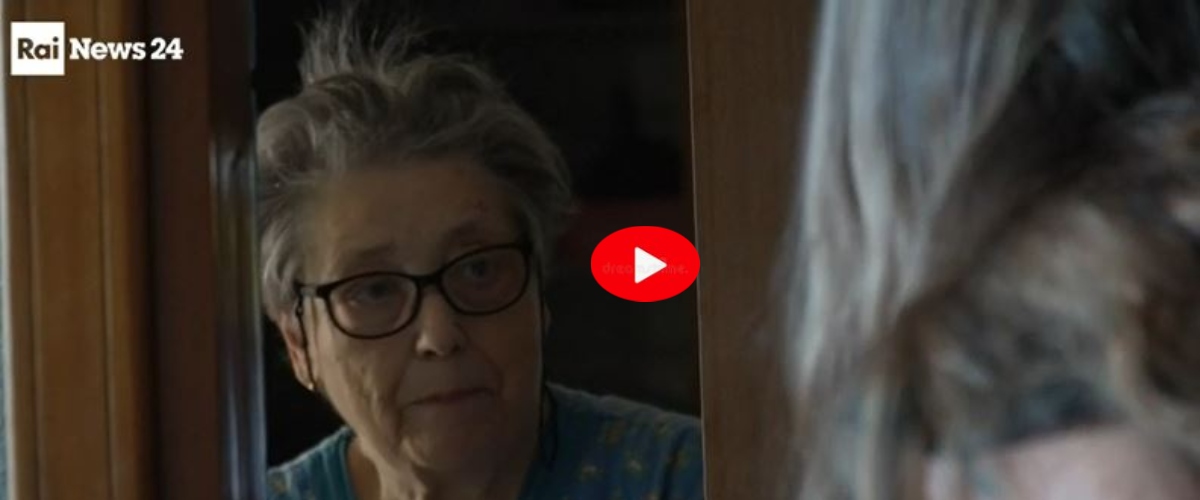 Sorelle scomparse e ritrovate a Formia, la versione surreale dell’anziana: «Non sapevo nulla, me le hanno portate e basta» (video)