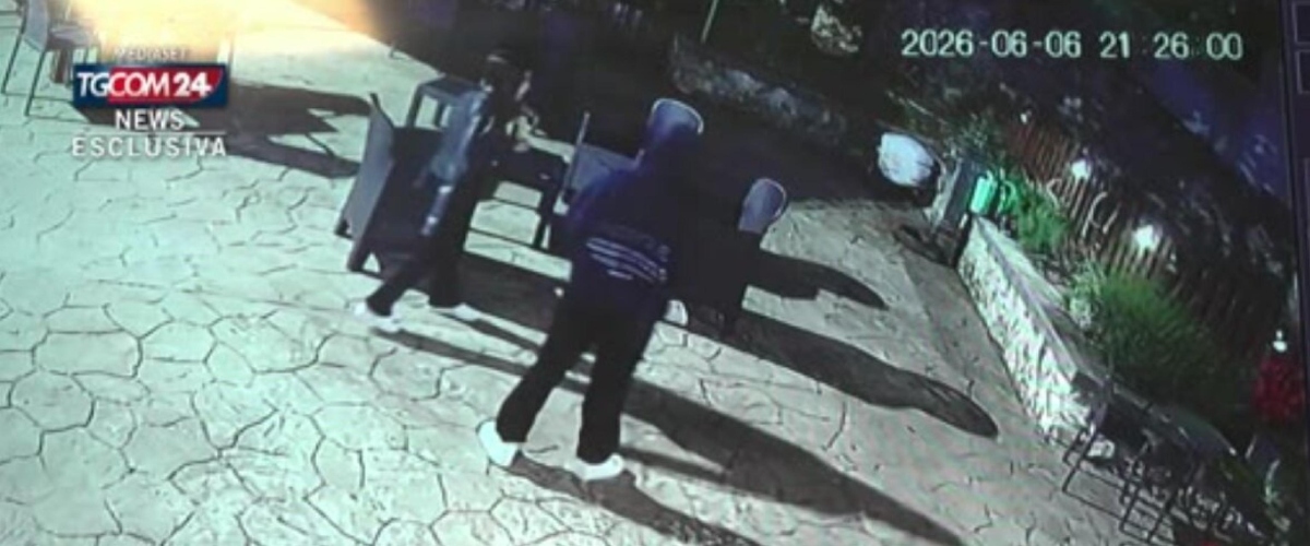 sorelle scomparse tra auto di notte e accuse incrociate spunta la pista di 3 telefoni misteriosi ma intanto alisya e sarah sembrano introvabili da Secoloditalia.it sorelle scomparse tra auto di notte e accuse incrociate spunta la pista di 3 telefoni misteriosi ma intanto alisya e sarah sembrano introvabili