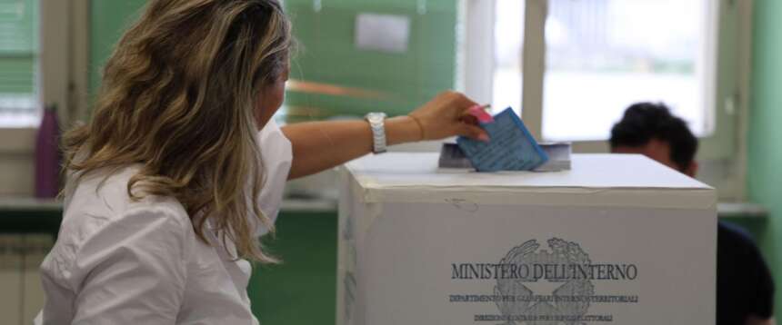 Ballottaggi, affluenza in calo: da Chieti ad Arezzo il centrodestra si gioca 6 città chiave all’ultimo voto
