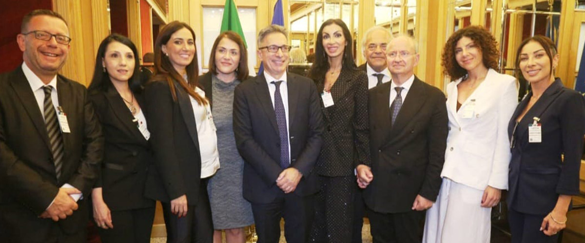 Depressione e fragilità, al Senato “Un pensiero per Fiorella Fabiola” con un forum di politici, psichiatri e nutrizionisti Depressione e fragilità, al Senato “Un pensiero per Fiorella Fabiola” con un forum di politici, psichiatri e nutrizionisti