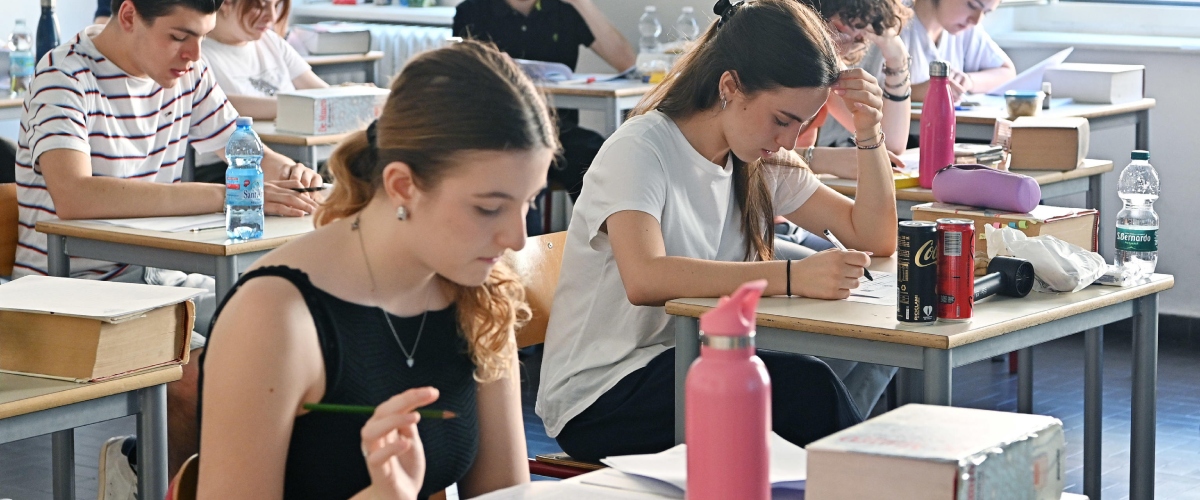 maturit224 le tracce conquistano tutti applausi da docenti presidi e persino dall8217ex ministro bianchi da Secoloditalia.it maturit224 le tracce conquistano tutti applausi da docenti presidi e persino dall8217ex ministro bianchi