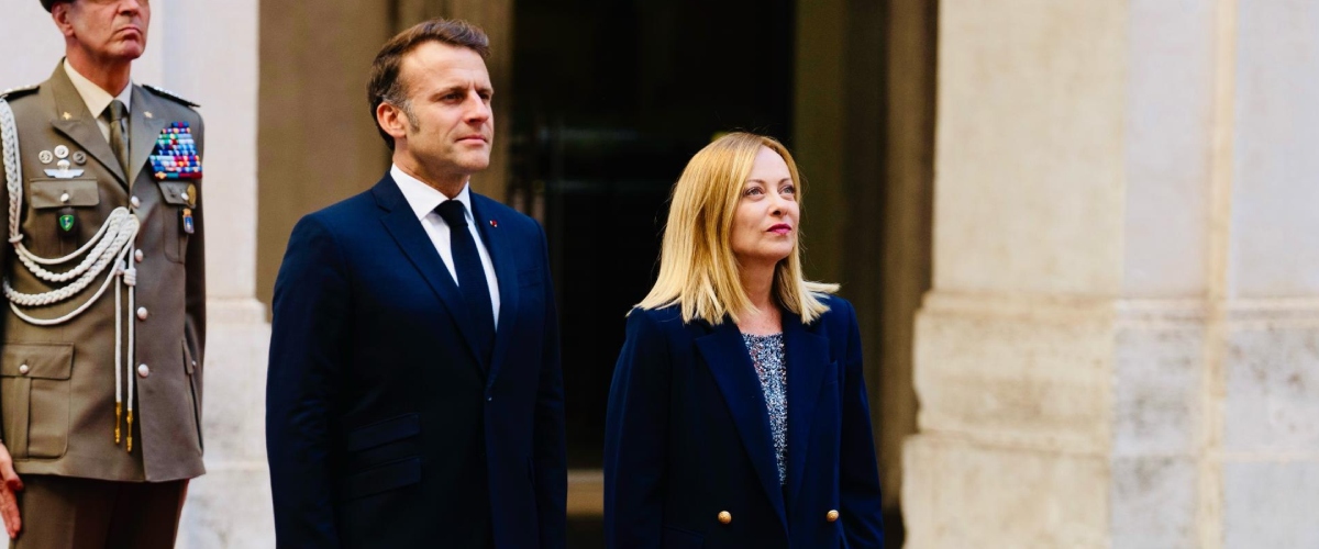 Vertice Italia-Francia, Meloni e Macron rilanciano la cooperazione: obiettivo più investimenti e scambi