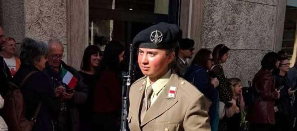 Chi era Noemi Saetta, la soldatessa morta all’improvviso in divisa. Le possibili cause del decesso